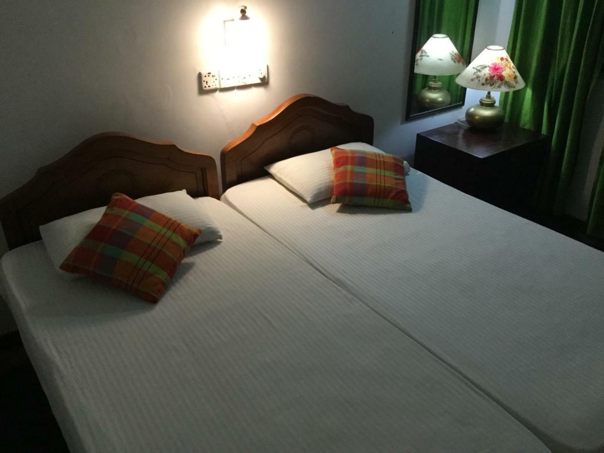 Kandy Inn Madugalle'S Family Guest House Exterior foto